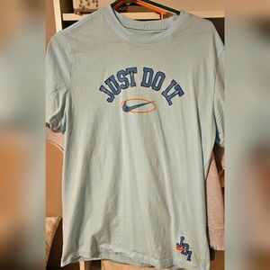 Nike men's size M, light blue